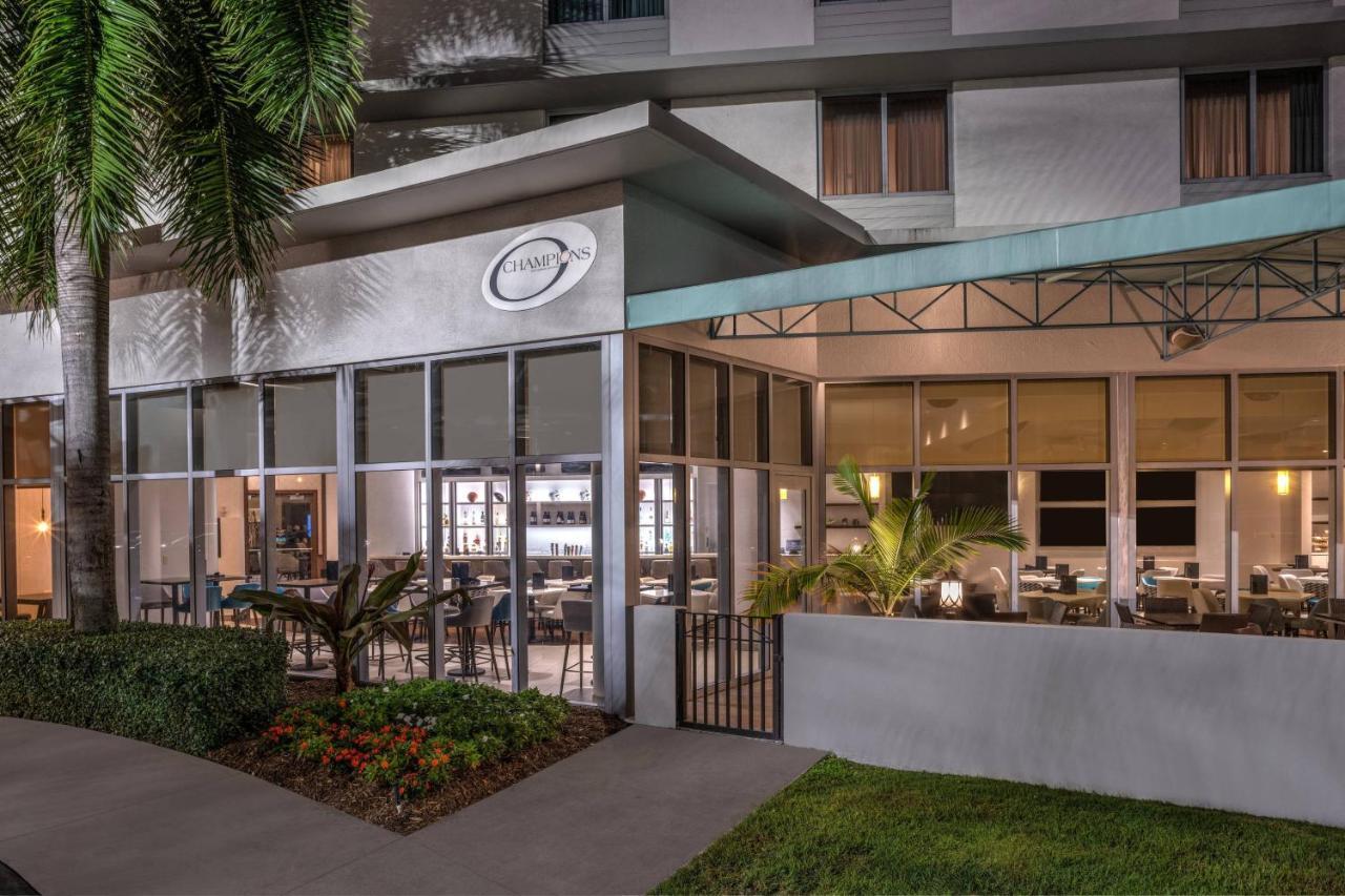 מלון Courtyard By Marriott Miami Airport מראה חיצוני תמונה