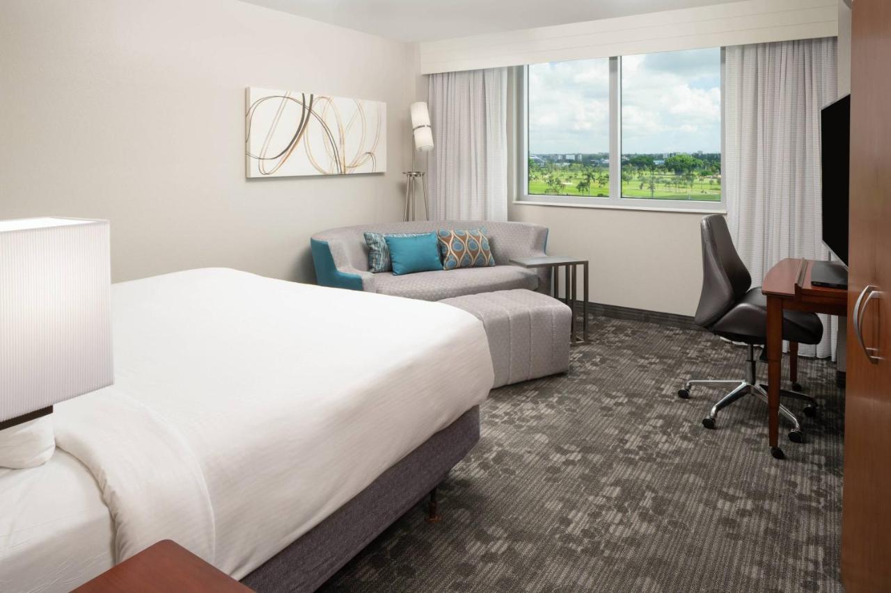 מלון Courtyard By Marriott Miami Airport מראה חיצוני תמונה