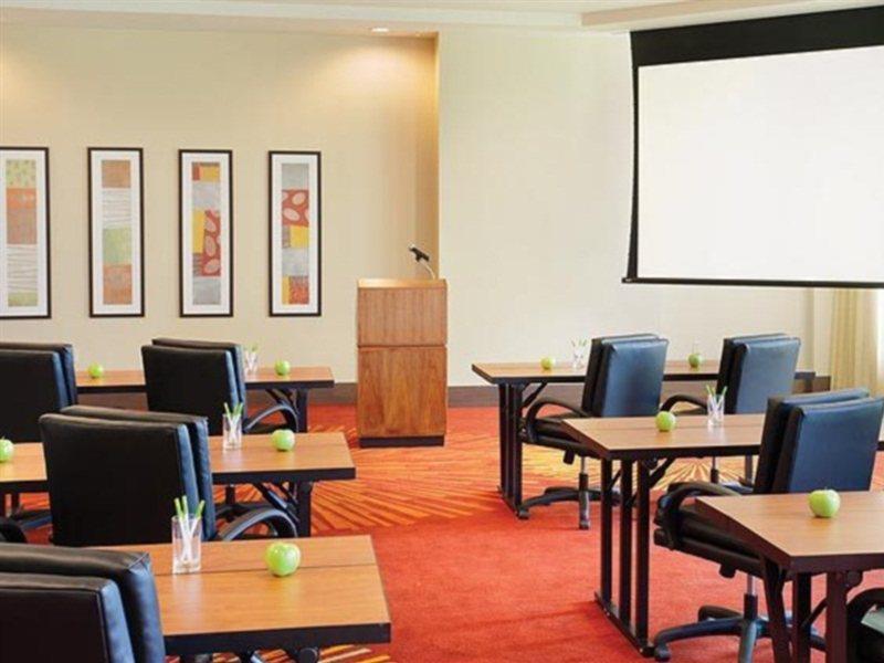 מלון Courtyard By Marriott Miami Airport מראה חיצוני תמונה