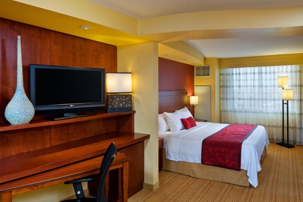 מלון Courtyard By Marriott Miami Airport מראה חיצוני תמונה