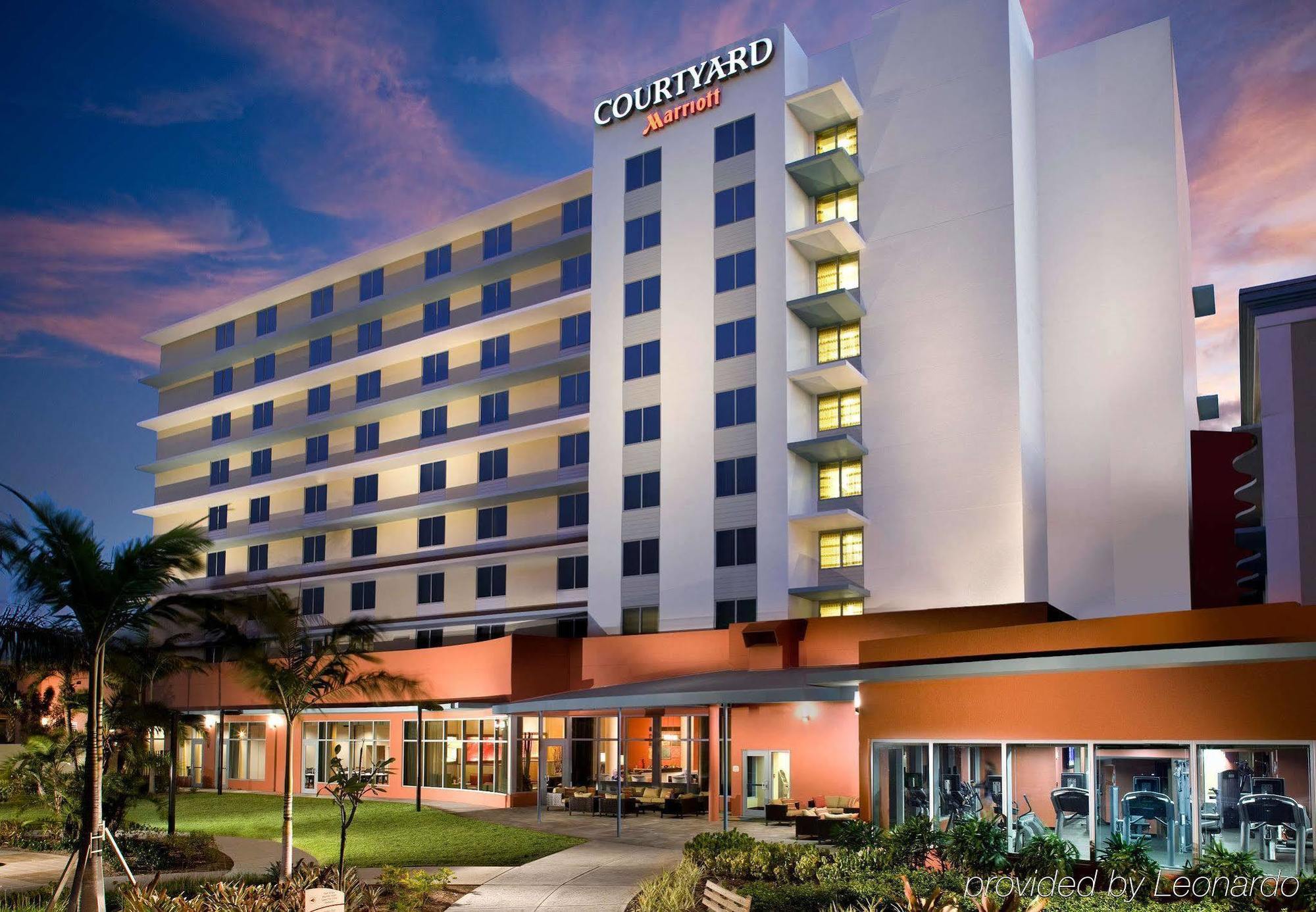 מלון Courtyard By Marriott Miami Airport מראה חיצוני תמונה