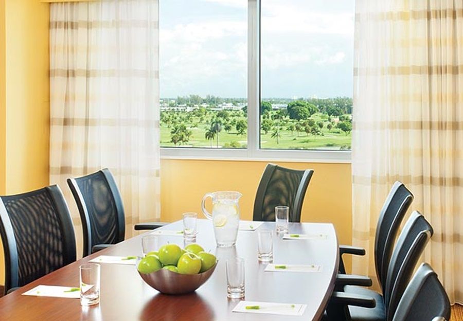 מלון Courtyard By Marriott Miami Airport מראה חיצוני תמונה