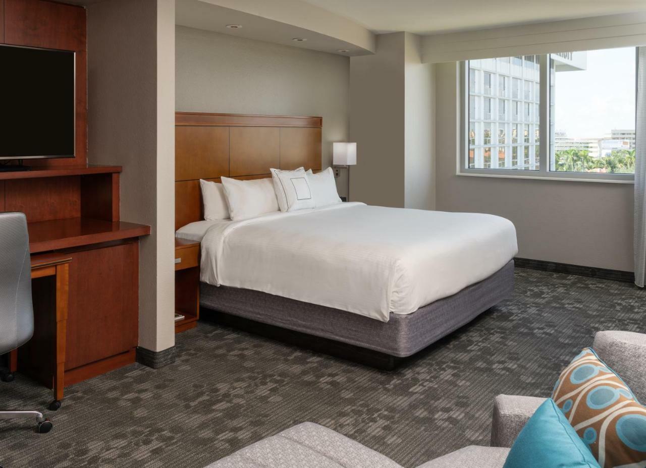 מלון Courtyard By Marriott Miami Airport מראה חיצוני תמונה